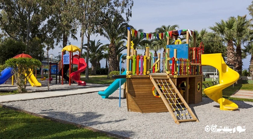 نمای محوطه مخصوص بازی هتل